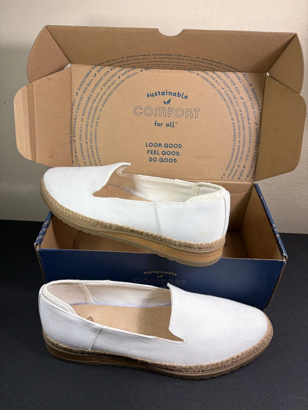 Dr. Scholls lightweight white